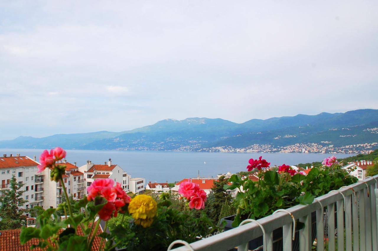 Apartment Rijeka With Sea View 외부 사진