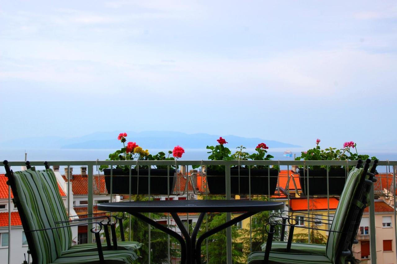 Apartment Rijeka With Sea View 외부 사진