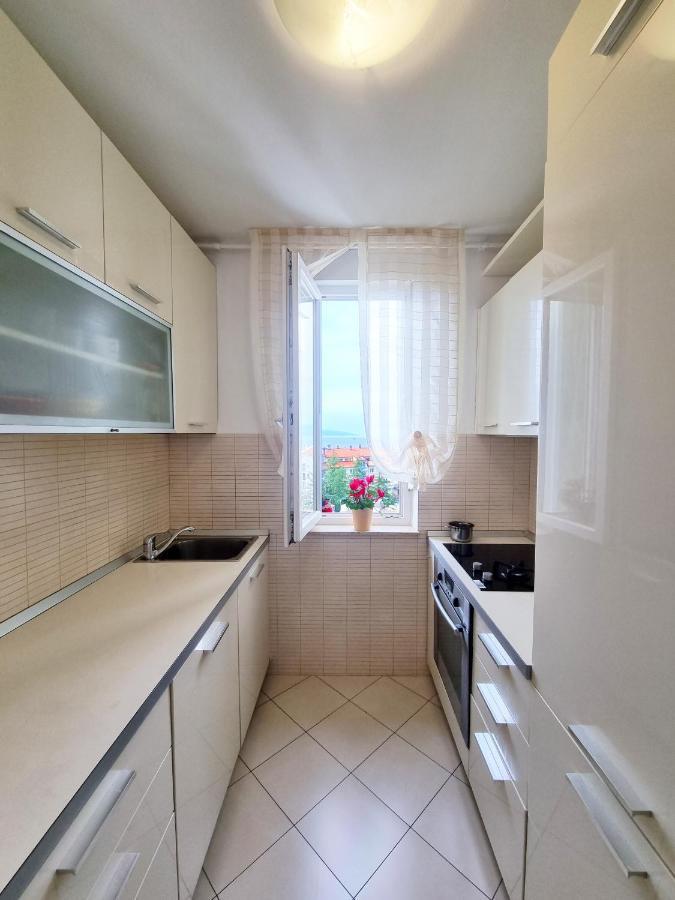 Apartment Rijeka With Sea View 외부 사진